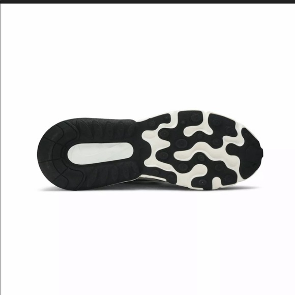 Air Max 270 React sneakers, Sold Out Color, NWOT - Picture 4 of 14